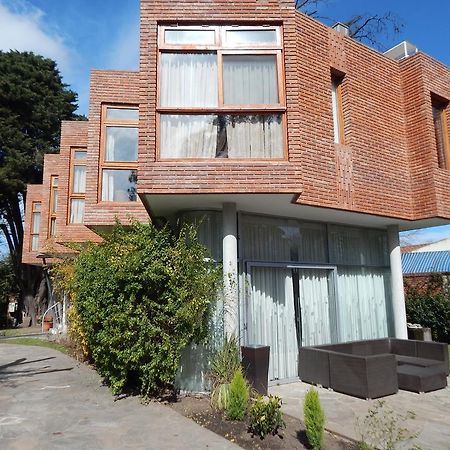 Hotel Aeropuerto Ezeiza Casa De Mr Monte Grande Eksteriør bilde