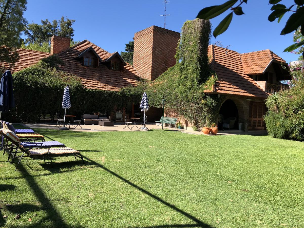 Hotel Aeropuerto Ezeiza Casa De Mr Monte Grande Eksteriør bilde